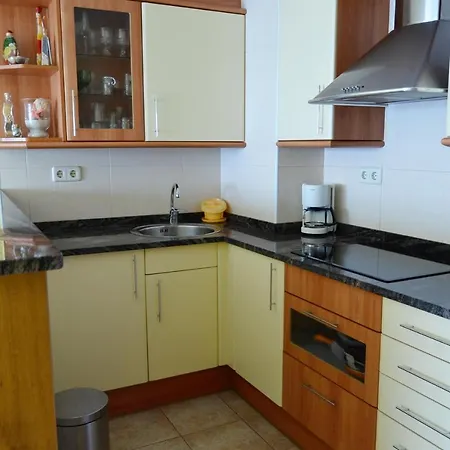 Sun Tower Apartment *
